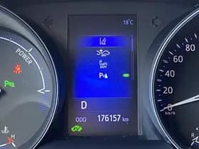 Toyota C-hr thumbnail 80