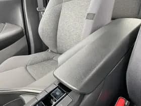 Toyota C-hr thumbnail 37