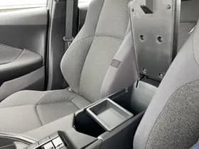 Toyota C-hr thumbnail 38