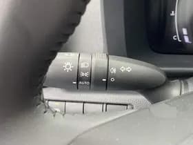 Toyota C-hr thumbnail 76