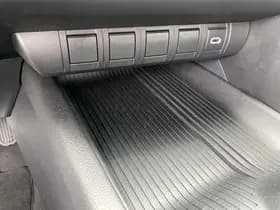 Toyota C-hr thumbnail 87