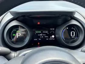 Toyota Yaris-cross thumbnail 33