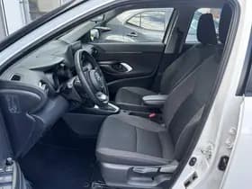 Toyota Yaris-cross thumbnail 55