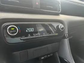 Toyota Yaris thumbnail 62