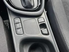 Toyota Yaris thumbnail 64