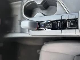 Toyota C-hr thumbnail 20