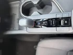 Toyota C-hr thumbnail 44