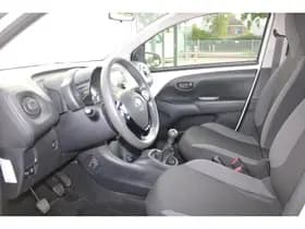 Toyota Aygo thumbnail 2