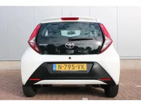 Toyota Aygo thumbnail 18