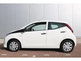 Toyota Aygo thumbnail 3