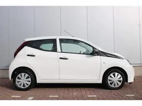 Toyota Aygo thumbnail 36