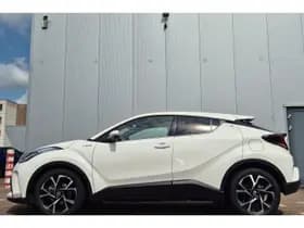 Toyota C-hr thumbnail 3