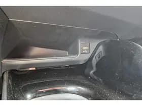 Toyota C-hr thumbnail 57