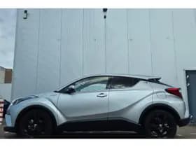 Toyota C-hr thumbnail 3