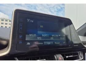 Toyota C-hr thumbnail 31