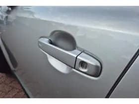 Toyota C-hr thumbnail 54