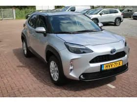 Toyota Yaris-cross thumbnail 11