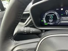 Toyota Corolla-cross thumbnail 14