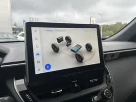 Toyota Corolla-cross thumbnail 18