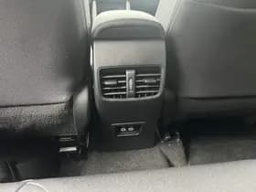 Toyota Corolla-cross thumbnail 53