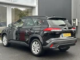 Toyota Corolla-cross thumbnail 7