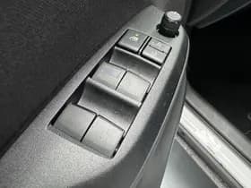 Toyota Yaris-cross thumbnail 16