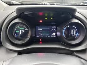 Toyota Yaris-cross thumbnail 4