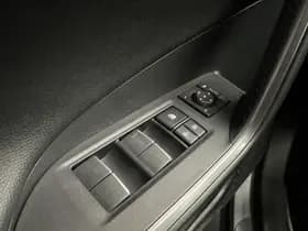 Toyota Rav4 thumbnail 4