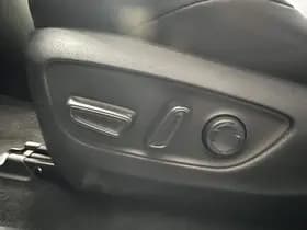 Toyota Rav4 thumbnail 35