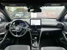 Toyota Yaris-cross thumbnail 2