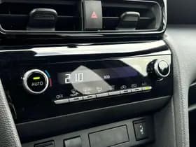 Toyota Yaris-cross thumbnail 4