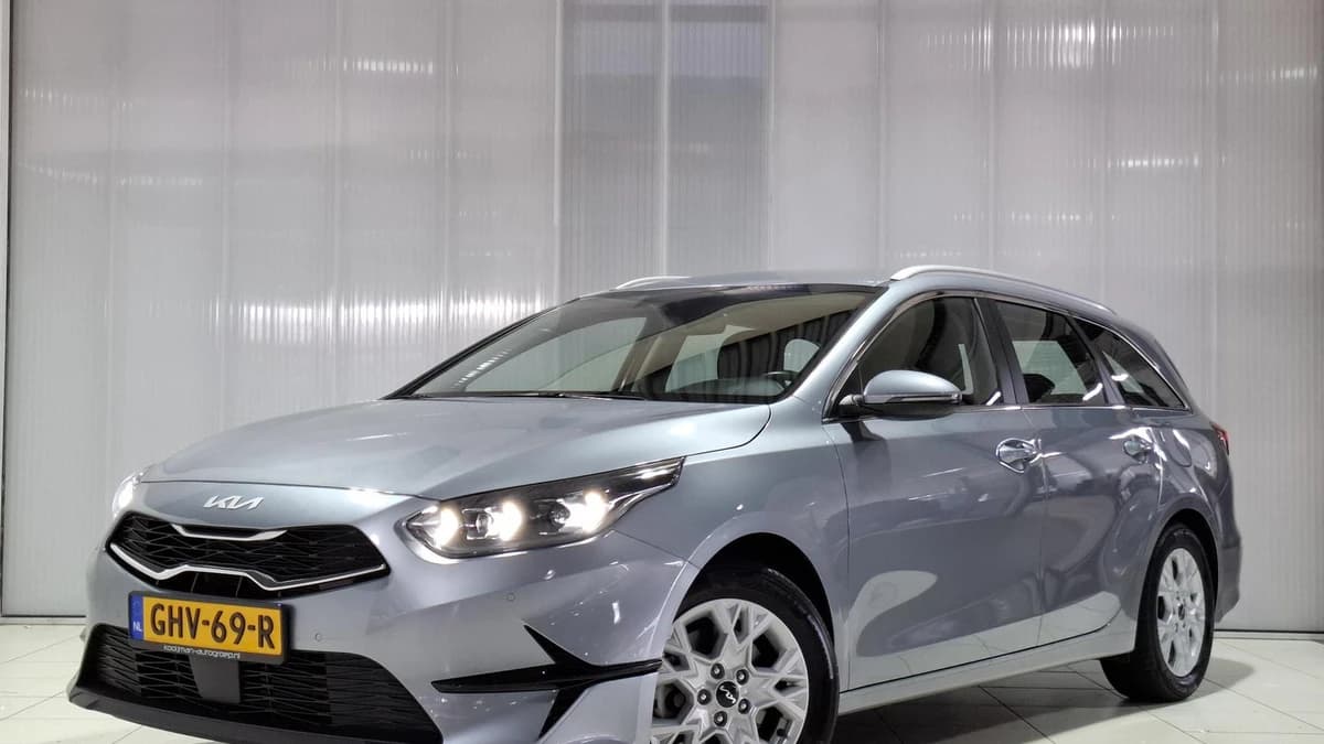 Kia Ceed-sportswagon — foto 1