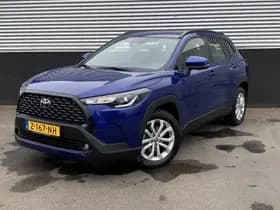 Toyota Corolla-cross thumbnail 3