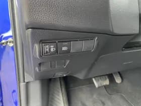 Toyota Corolla-cross thumbnail 23