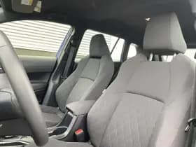 Toyota Corolla-cross thumbnail 25