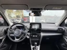 Toyota Yaris-cross thumbnail 2