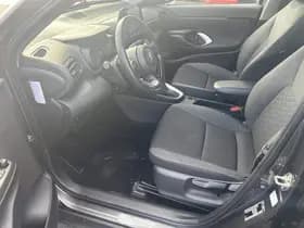 Toyota Yaris-cross thumbnail 36