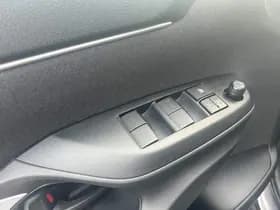 Toyota Yaris-cross thumbnail 52