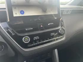 Toyota Corolla-cross thumbnail 20