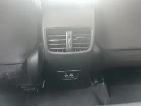 Toyota Corolla-cross thumbnail 23