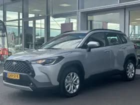 Toyota Corolla-cross thumbnail 4