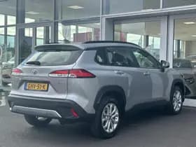 Toyota Corolla-cross thumbnail 5