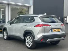 Toyota Corolla-cross thumbnail 7