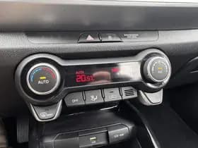 Kia Stonic thumbnail 58