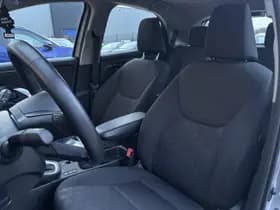 Toyota Yaris thumbnail 25