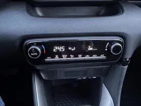 Toyota Yaris thumbnail 32