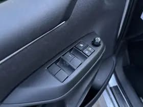 Toyota Yaris thumbnail 52