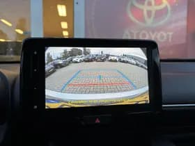 Toyota Yaris thumbnail 8