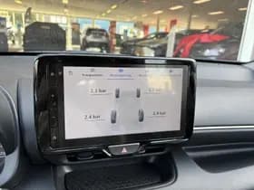 Toyota Yaris thumbnail 15