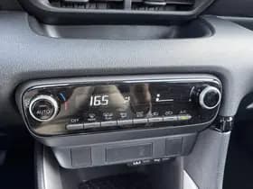 Toyota Yaris thumbnail 33